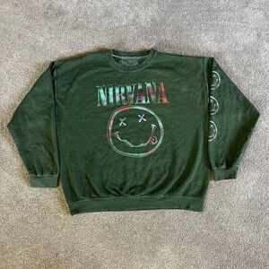 Green Nirvana crewneck💚